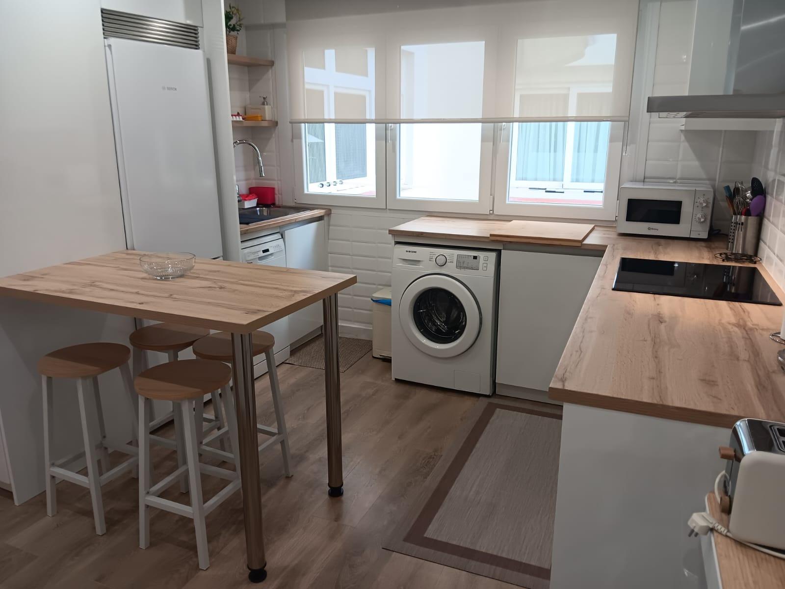 ALQUILER TEMPORADA CENTRO-PLAZA ESPAÑA