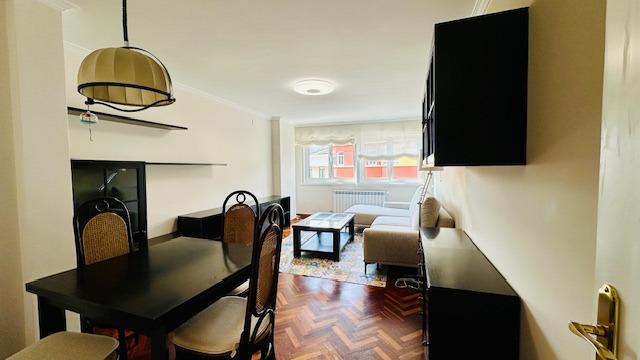 Oportunidad de 4 habitaciones en Plaza de España!!!