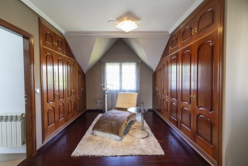 _Q2A2593